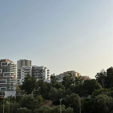Cantinho Da Da Rocha Apartamento *